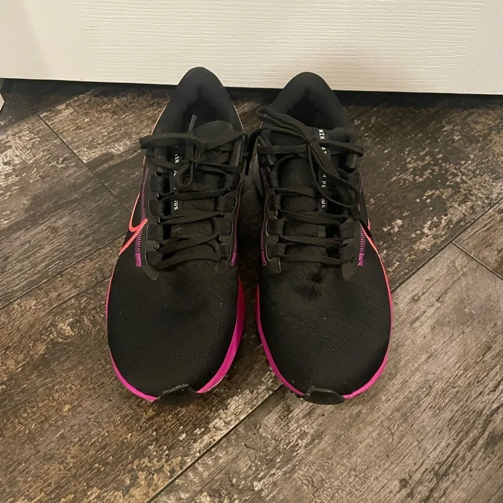 Nike Air Zoom Pegasus 38 EUC SZ 9.5